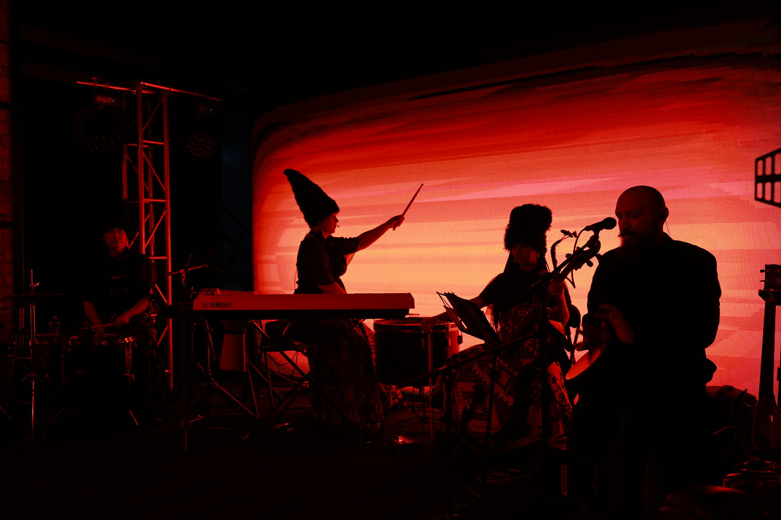 DakhaBrakha зіграла під землею, а школярі встановили рекорд: як минув GOGOLFEST у Запоріжжі
