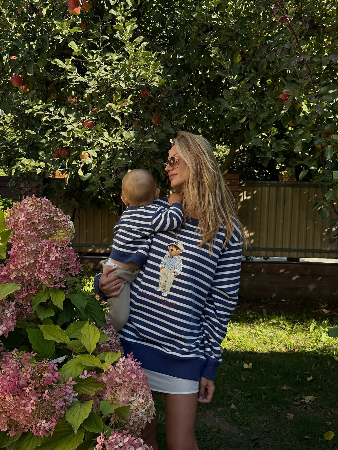 Леся Никитюк показала family look фото с подросшим сыном