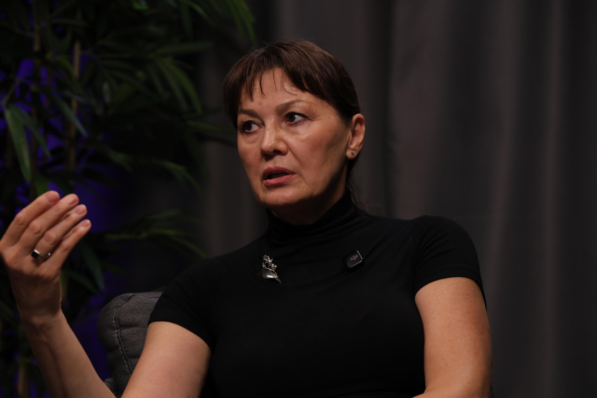 "Я ей очень благодарна". Лариса Руснак о потере мамы, "Одиссее" Урывского и секретах молодости