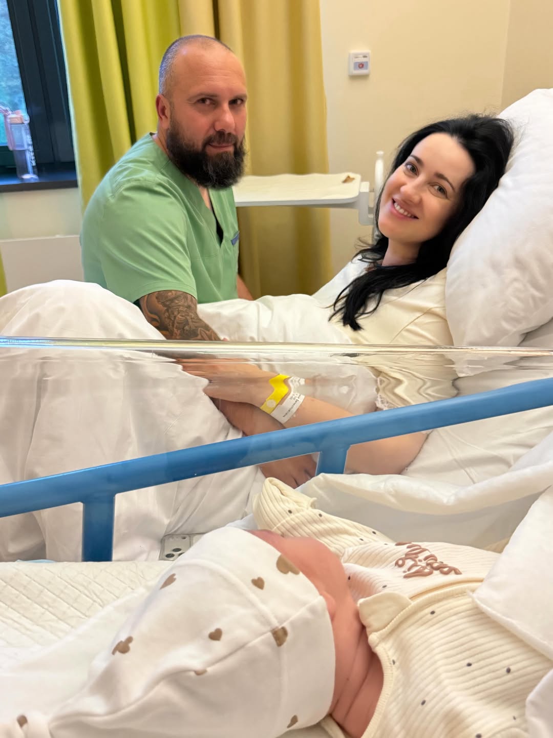 "Ми тебе дуже чекали". Соломія Вітвіцька народила первістка і показала фото з пологового