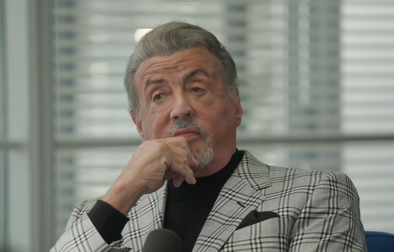 "Боль и чувство вины". Сильвестр Сталлоне рассказал, как переживал смерть сына