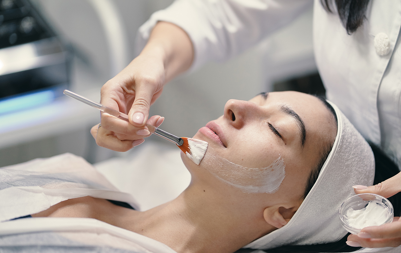 Want glowing skin without injections? Cosmetologist shares what really works